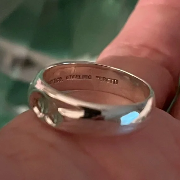 Tiffany & Co. Vintage Sterling Silver Carved Heart Ring